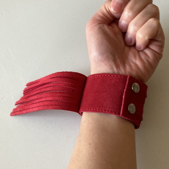 Minnetonka leather fringe and stud snap on bracelet, Red - Picture 2 of 5